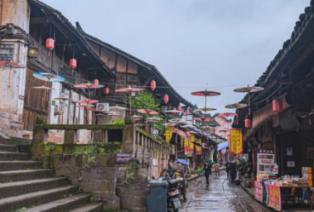 中国农业发展银行鹰潭市分行被罚款25万元，未执行实贷实付，信贷资金滞留借款人贷款账户